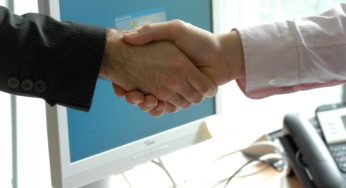 Sukces biznesowy firm sprzedających ubezpieczenia na raty