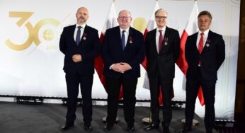 Przedstawiciele branży ubezpieczeniowej z odznaczeniami państwowymi